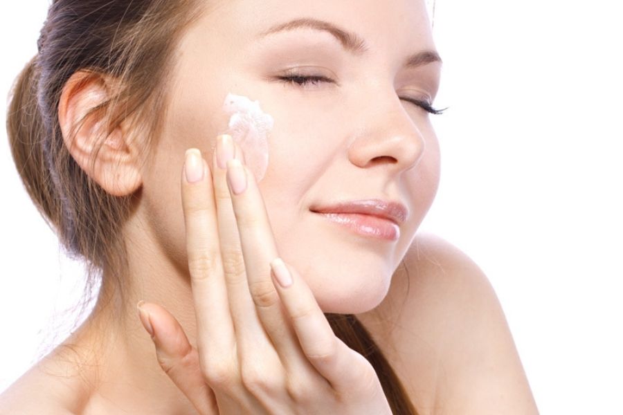 Cách bảo vệ làn da khỏi tác hại của kem trộn